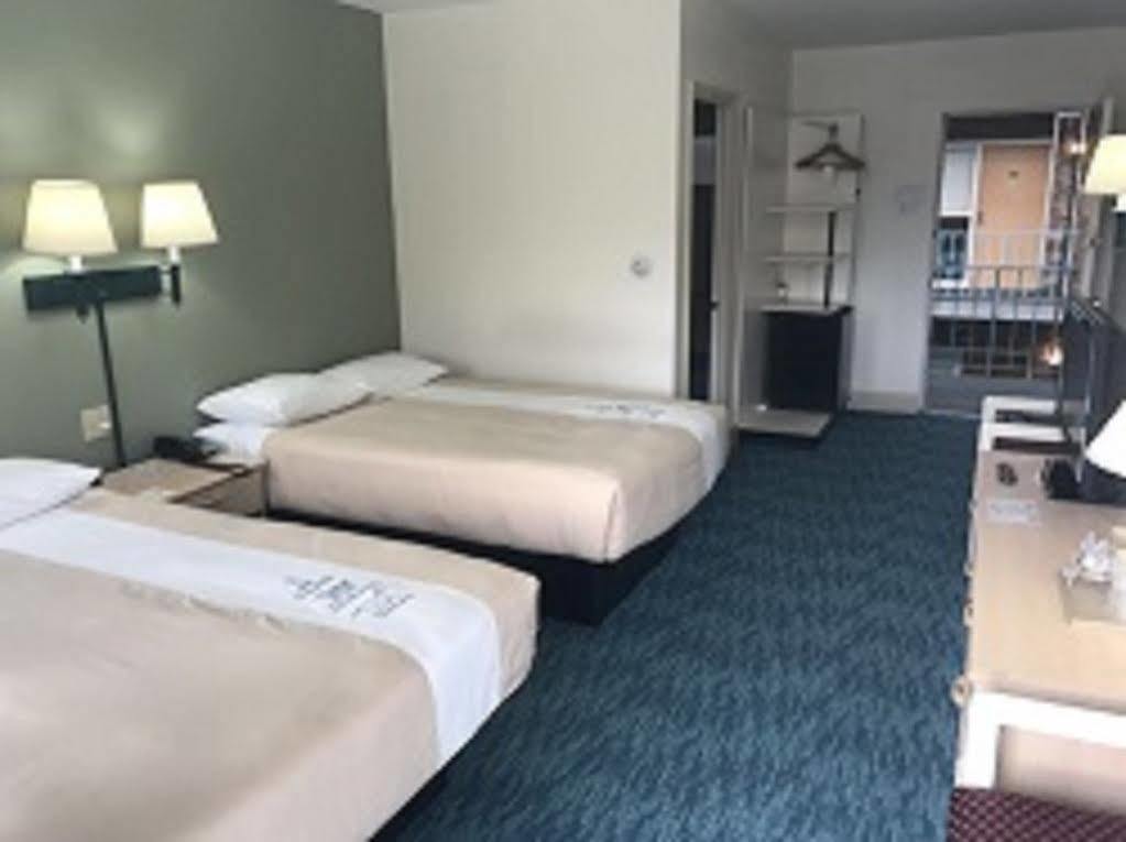 Bluebird Spa City Motor Lodge Саратога-Спрінгс Екстер'єр фото
