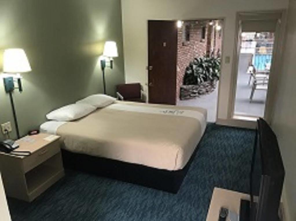 Bluebird Spa City Motor Lodge Саратога-Спрінгс Екстер'єр фото